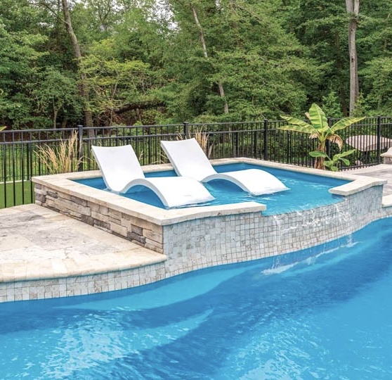 The TL-R fiberglass tanning ledge